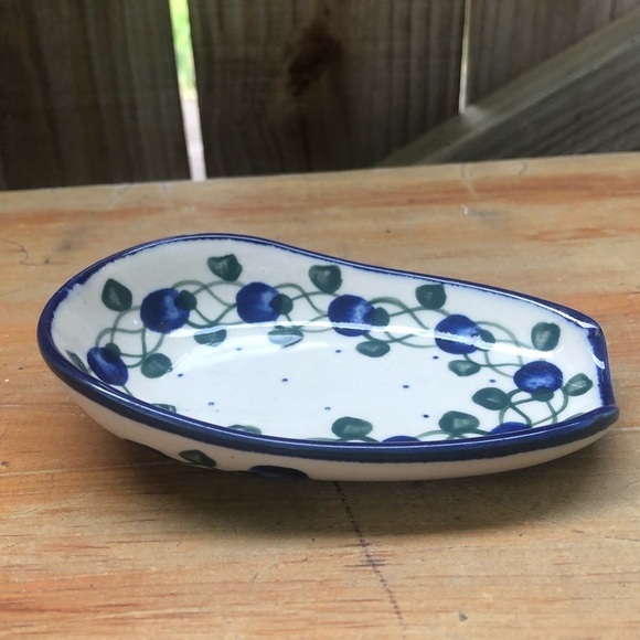 Boleslawiec Polish Pottery Hand Made Hand Painted Ceramic Spoon-Rest Blueberries - Picture 3 of 6